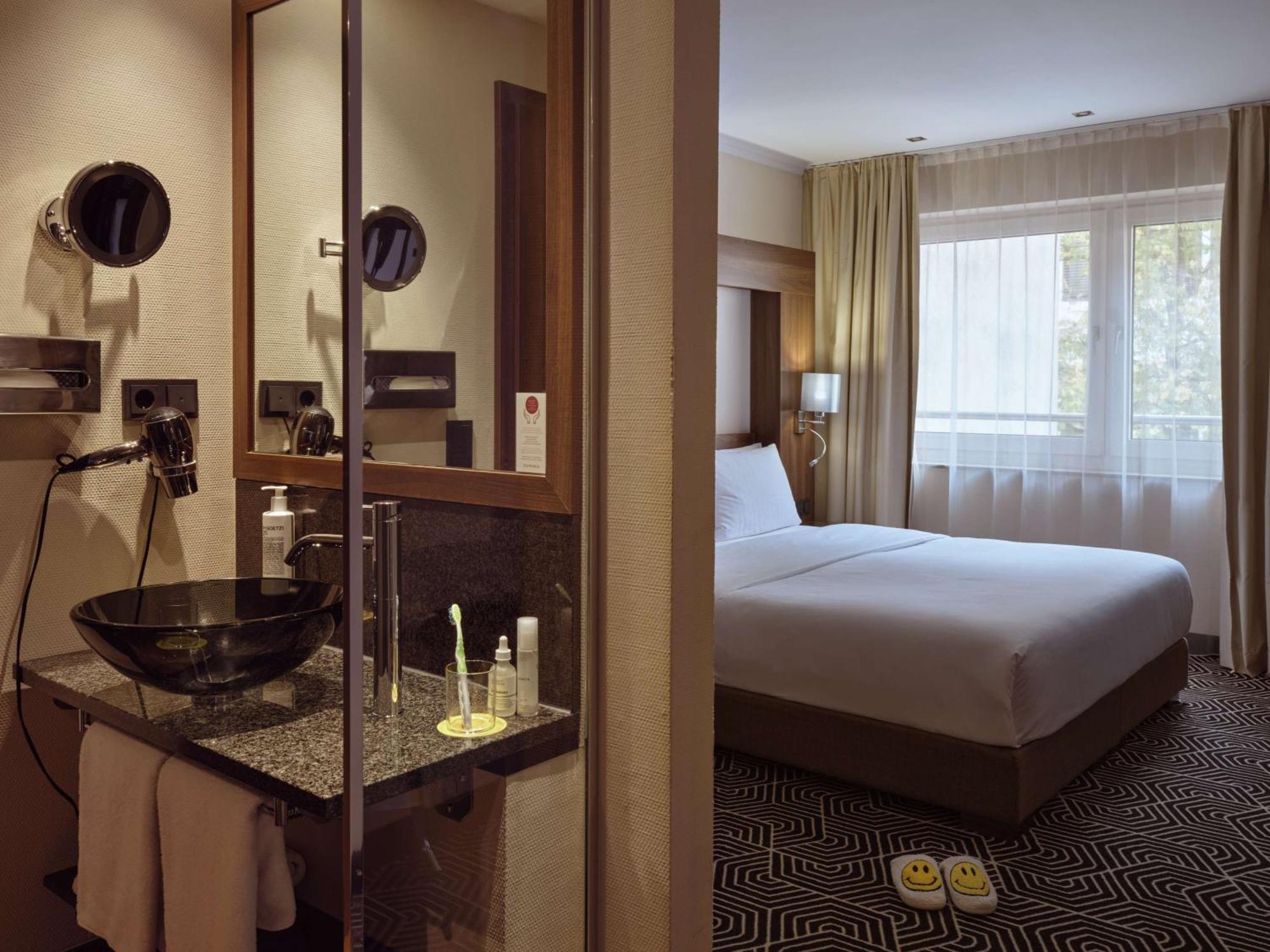 Flemings Frankfurt Main-riverside Hotel 4*